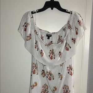 a.n.a Floral Pleated Top